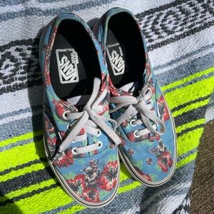 Vans aloha yoda floral Hawaiian Star Wars print women’s 6.5 or men’s 5.0